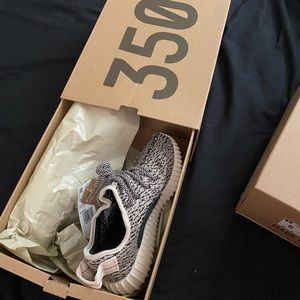 Yeezy 350 size 4.5